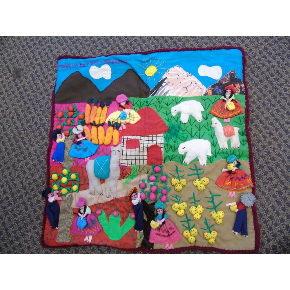 Vtg Peruvian Cosecha De Papa Y Zanahoria Tapestry Handcraft Appliqué Folk Art